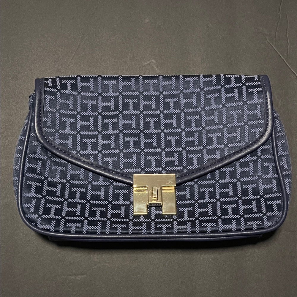 Tommy Hilfiger Navy/Gold Clasp Patterned Clutch with Detach. Shoulder Strap